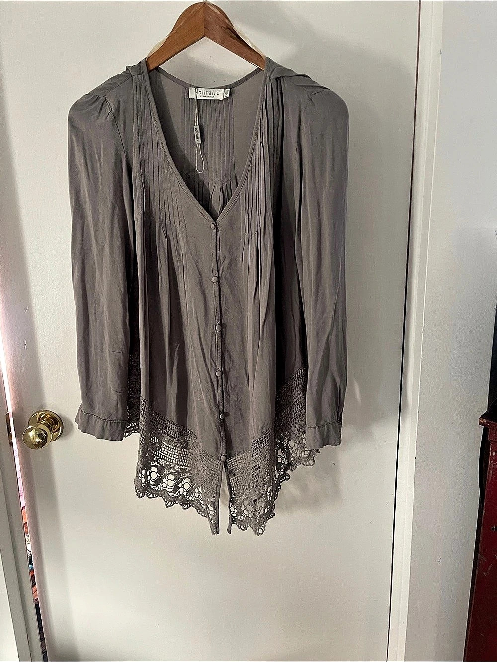 Solitaire Lace Trim Pleated Blouse in Gray Small Like New